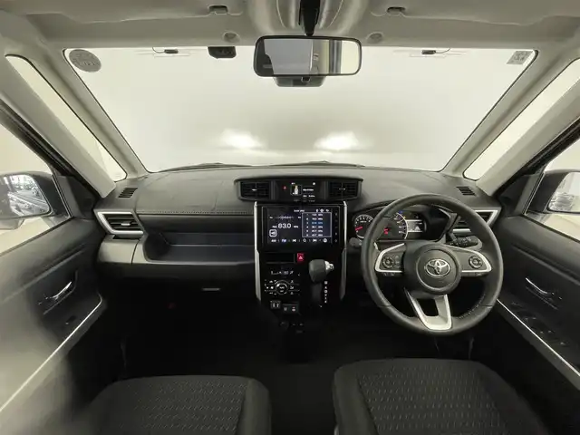 トヨタ ルーミー カスタムG 群馬県 2024(令6)年 0.9万km ブラックマイカメタリック 禁煙車　両側パワスラ　純正ディスプレイオーディオ　BT　フルセグ　アップルカープレイ　HDMI　衝突軽減システム　コーナーセンサー　追従クルコン　レーンキープアシスト　シートヒーター　オートホールド