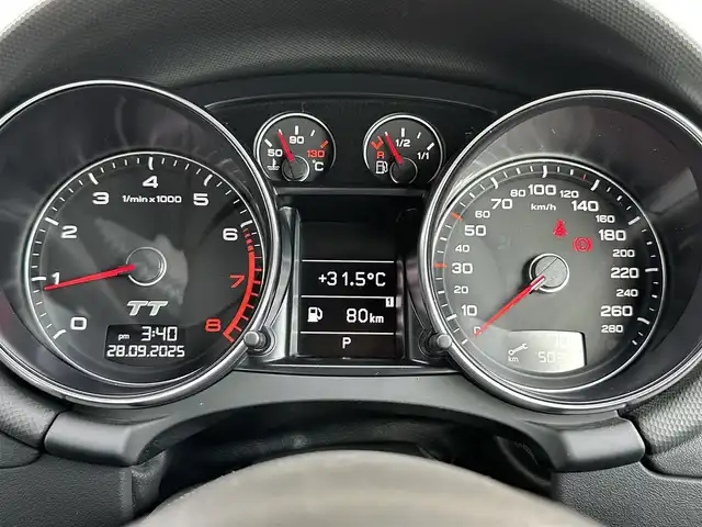 アウディ ＴＴクーペ 1．8 TFSI Sライン 愛知県 2013(平25)年 5万km パール ナビゲーション　/フルセグテレビ　/ＣＤ＆ＤＶＤ　/ブルートゥース　/ＵＳＢ接続　/ミュージックサーバー　/バックカメラ　/ＥＴＣ　/ハーフレザーシート　/キーレス　/社外１９インチアルミホイール　/保証書　/取扱説明書　/整備手帳