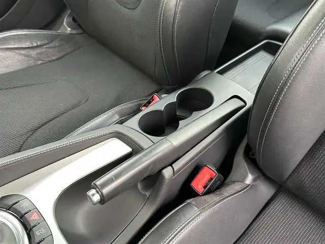 アウディ ＴＴクーペ 1．8 TFSI Sライン 愛知県 2013(平25)年 5万km パール ナビゲーション　/フルセグテレビ　/ＣＤ＆ＤＶＤ　/ブルートゥース　/ＵＳＢ接続　/ミュージックサーバー　/バックカメラ　/ＥＴＣ　/ハーフレザーシート　/キーレス　/社外１９インチアルミホイール　/保証書　/取扱説明書　/整備手帳