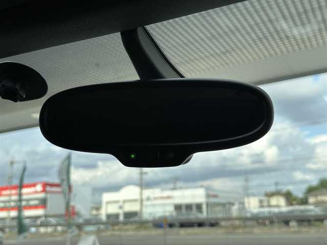 アウディ ＴＴクーペ 1．8 TFSI Sライン 愛知県 2013(平25)年 5万km パール ナビゲーション　/フルセグテレビ　/ＣＤ＆ＤＶＤ　/ブルートゥース　/ＵＳＢ接続　/ミュージックサーバー　/バックカメラ　/ＥＴＣ　/ハーフレザーシート　/キーレス　/社外１９インチアルミホイール　/保証書　/取扱説明書　/整備手帳