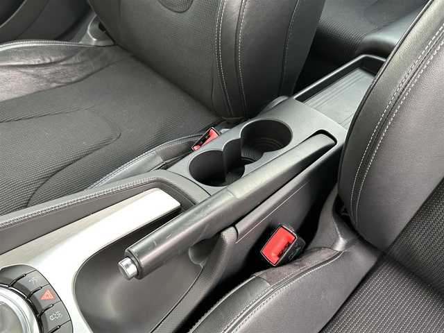 アウディ ＴＴクーペ 1．8 TFSI Sライン 愛知県 2013(平25)年 5万km パール ナビゲーション　/フルセグテレビ　/ＣＤ＆ＤＶＤ　/ブルートゥース　/ＵＳＢ接続　/ミュージックサーバー　/バックカメラ　/ＥＴＣ　/ハーフレザーシート　/キーレス　/社外１９インチアルミホイール　/保証書　/取扱説明書　/整備手帳