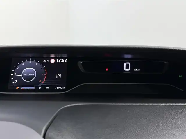 日産 セレナ ハイウェイスター V 大阪府 2021(令3)年 3.3万km ダークメタルグレー ProPILOT 純正9incナビTV 360カメラ デジタルインナーミラー レーダークルコン 衝突軽減ブレーキ レーンアシスト ブラインドSM 両側パワースライドドア リアオートエアコン クリアランスソナー ドライブレコーダー