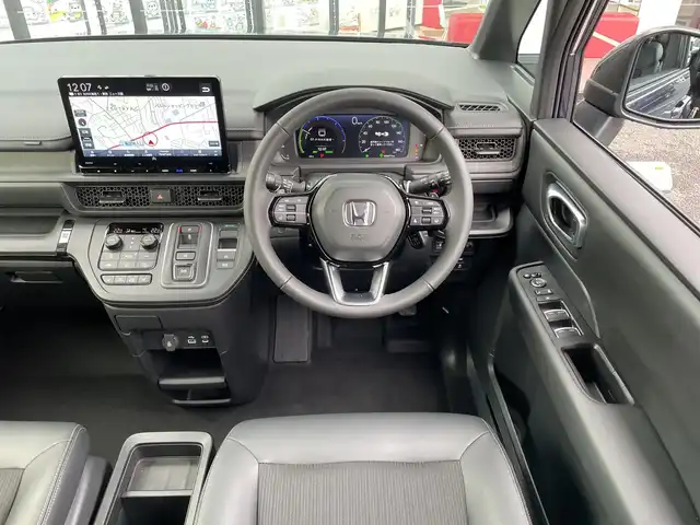 ホンダ ステップワゴン スパーダ eHEV 千葉県 2024(令6)年 0.1千km トワイライトミストブラックパール 純正11.4インチナビ/(フルセグTV/BT/CD/DVD/FM/AM)/バックカメラ/ブラインドスポットモニター/衝突被害軽減システム/車線逸脱警報/レーダークルーズコントロール/ハーフレザーシート/電動リアゲート/両側パワースライドドア/横滑り防止装置/アイドリングストップ/LEDヘッドライト/オートライト/ウィンカーミラー/電動格納ミラー/純正16インチAW/シートヒーター/シートリフター/プッシュスタート/スマートキー/取扱説明書