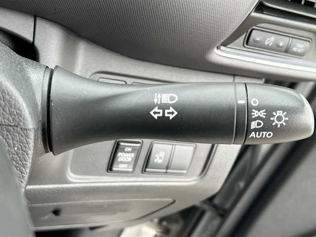 日産 セレナ X 福島県 2020(令2)年 8.6万km ブリリアントシルバー 4WD ナビ Bluetooth　バックカメラ 左側パワースライドドア エマージェンシーブレーキ クルーズコントロール ETC オートライト アイドリングストップ スマートキー　スペアキー 取扱説明書