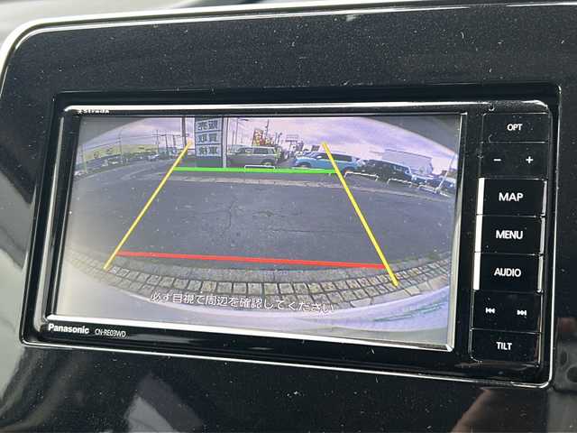 日産 セレナ ハイウェイスター 静岡県 2016(平28)年 8.9万km ブリリアントホワイトパール ストラーダナビ/・CD/DVD/・Bluetooth/・FM/AM/・SD/・フルセグTV/主要装備/・後席フリップダウンモニター/・エマージェンシーブレーキ/・両側パワースライドドア/・前後ドライブレコーダー/・ビルトインＥＴＣ/・ＬＥＤヘッドライト/・16インチ純正アルミ/・バックカメラ/・レーダー探知機/・車線逸脱警報/・アイドリングストップ/・横滑り防止装置/・オートライト/・フォグランプ