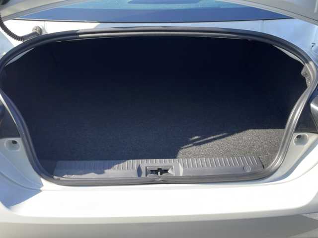 トヨタ ８６ GT 道東・釧路十勝 2017(平29)年 16.9万km クリスタルホワイトパール ・６速MT/・社外カーオーディオ/（CD/BT/USB）/・10型ドラレコ付きデジタルミラー/・LEDヘッドライト/・オートライト/・横滑り防止/・純正フロアマット/・プッシュスタート/・スマートキー/・取扱説明書/・純正アルミホイール/・社外アルミホイール付冬タイヤ積込（205/55/R16）/2020年製造　残7ミリ