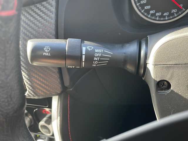 トヨタ ８６ GT 道東・釧路十勝 2017(平29)年 16.9万km クリスタルホワイトパール ・６速MT/・社外カーオーディオ/（CD/BT/USB）/・10型ドラレコ付きデジタルミラー/・LEDヘッドライト/・オートライト/・横滑り防止/・純正フロアマット/・プッシュスタート/・スマートキー/・取扱説明書/・純正アルミホイール/・社外アルミホイール付冬タイヤ積込（205/55/R16）/2020年製造　残7ミリ