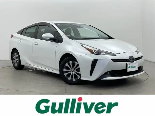 トヨタ プリウス A 富山県 2020(令2)年 4.7万km プラチナホワイトパールマイカ 純正SDナビ(AM/FM/BT/DVD/CD)/バックカメラ/フルセグTV/レーダークルーズコントロール/ブラインドスポットモニター/ヘッドアップディスプレイ/衝突軽減システム/コーナーセンサー/リヤクロストラフィックアラート/先行車発信告知/ロードサインアシスト/レーンキープアシスト/パーキングサポートブレーキ/オートLEDライト/オートマチックハイビーム/横滑り防止装置/盗難防止装置/ビルトインETC/ドライブレコーダー/パワーシート　運転席/フロアマット純正/スマートキー
