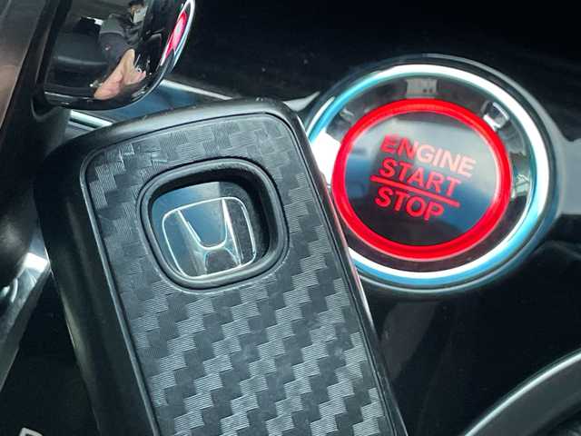 ホンダ オデッセイ アブソルート・EXホンダセンジング 大阪府 2018(平30)年 6万km クリスタルブラックパール ホンダセンシング/無限エアロ/両側パワースライドドア/純正9インチナビ/Bluetooth/HDMI/CD/DVD/フルセグTV/USB/後席モニター/マルチビューカメラシステム/前後ドライブレコーダー/パーキングセンサーシステム/コーナーセンサー/パドルシフト/ビルトインETC/D席パワーシート/LEDヘッドライト/プッシュスタート/スマートキー/スペアキー/取扱説明書/保証書