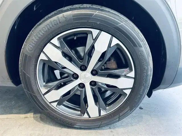 プジョー ３００８ GT ブルー HDi 大阪府 2021(令3)年 5.3万km グレー ワンオーナー/純正ディスプレイオーディオ/applecarplay/バック・サイドカメラ/純正18インチAW/LEDヘッドライト/電動リアゲート/ACC/ブラインドスポット/ワイヤレス充電/ハーフ革/Dメモリ付きパワーシート/シートヒーター