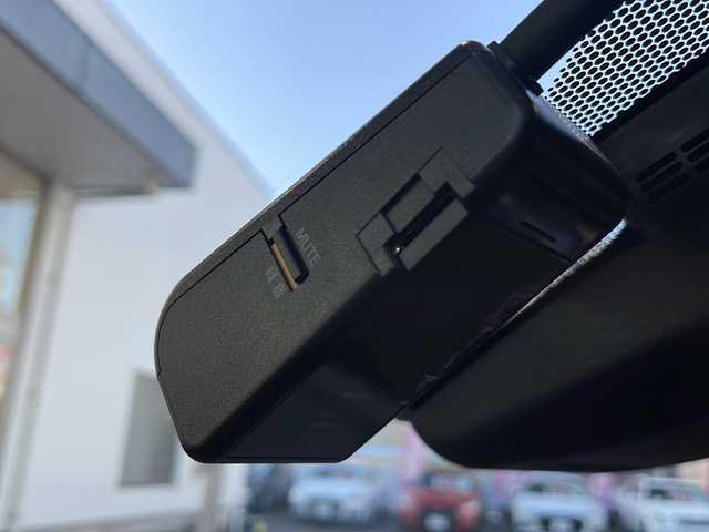 トヨタ Ｃ－ＨＲ G 愛知県 2017(平29)年 9.6万km ブラックマイカ /禁煙車//モデリスタフロントスポイラー//モデリスタサイドスカート//モデリスタリアスカート//モデリスタクールシャインキット//GANADOR4本出しマフラー//純正9インチナビ//フルセグ/Bluetooth/SD/CD/DVD//TVキャンセラー//バックカメラ//ビルトインETC//ドライブレコーダー//ハーフレザーシート//シートヒーター//ランバーサポート//プリクラッシュセーフティ//ブラインドスポットモニター//リアクロストラフィックアラート//レーンディパーチャーアラート//オートマッチックハイビーム//レーダークルーズコントロール//クリアランスソナー//車両接近通報//LEDオートヘッドライト//フォグランプ//純正18インチアルミホイール//スペアタイヤ//TRC//EVモード//ドライブモード//SPORT/NORMAL/ECO//オートブレーキホールド//プッシュスタート//スペアスマートキー//革巻きステアリング//ステアリモコン//チルト&テレスコピックステアリング//オートリトラクタブルウィンカーミラー//純正フロアマット//純正ドアバイザー//自動防眩ミラー//保証書//取扱説明書//ナビ取扱説明書//ディーラー点検整備記録簿R2.3.4.5.6