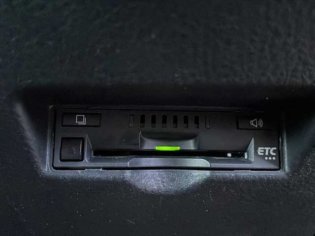 トヨタ Ｃ－ＨＲ G 愛知県 2017(平29)年 9.6万km ブラックマイカ /禁煙車//モデリスタフロントスポイラー//モデリスタサイドスカート//モデリスタリアスカート//モデリスタクールシャインキット//GANADOR4本出しマフラー//純正9インチナビ//フルセグ/Bluetooth/SD/CD/DVD//TVキャンセラー//バックカメラ//ビルトインETC//ドライブレコーダー//ハーフレザーシート//シートヒーター//ランバーサポート//プリクラッシュセーフティ//ブラインドスポットモニター//リアクロストラフィックアラート//レーンディパーチャーアラート//オートマッチックハイビーム//レーダークルーズコントロール//クリアランスソナー//車両接近通報//LEDオートヘッドライト//フォグランプ//純正18インチアルミホイール//スペアタイヤ//TRC//EVモード//ドライブモード//SPORT/NORMAL/ECO//オートブレーキホールド//プッシュスタート//スペアスマートキー//革巻きステアリング//ステアリモコン//チルト&テレスコピックステアリング//オートリトラクタブルウィンカーミラー//純正フロアマット//純正ドアバイザー//自動防眩ミラー//保証書//取扱説明書//ナビ取扱説明書//ディーラー点検整備記録簿R2.3.4.5.6