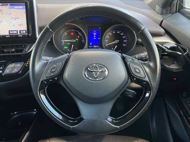 トヨタ Ｃ－ＨＲ G 愛知県 2017(平29)年 9.6万km ブラックマイカ /禁煙車//モデリスタフロントスポイラー//モデリスタサイドスカート//モデリスタリアスカート//モデリスタクールシャインキット//GANADOR4本出しマフラー//純正9インチナビ//フルセグ/Bluetooth/SD/CD/DVD//TVキャンセラー//バックカメラ//ビルトインETC//ドライブレコーダー//ハーフレザーシート//シートヒーター//ランバーサポート//プリクラッシュセーフティ//ブラインドスポットモニター//リアクロストラフィックアラート//レーンディパーチャーアラート//オートマッチックハイビーム//レーダークルーズコントロール//クリアランスソナー//車両接近通報//LEDオートヘッドライト//フォグランプ//純正18インチアルミホイール//スペアタイヤ//TRC//EVモード//ドライブモード//SPORT/NORMAL/ECO//オートブレーキホールド//プッシュスタート//スペアスマートキー//革巻きステアリング//ステアリモコン//チルト&テレスコピックステアリング//オートリトラクタブルウィンカーミラー//純正フロアマット//純正ドアバイザー//自動防眩ミラー//保証書//取扱説明書//ナビ取扱説明書//ディーラー点検整備記録簿R2.3.4.5.6