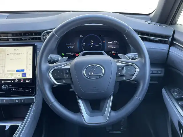 レクサス ＬＢＸ クール 群馬県 2024(令6)年 0.5万km 赤／ゴールド 安全装備/・衝突軽減ブレーキ/・クルーズコントロール/・コーナーセンサー/・レーンキープアシスト/・ブラインドスポットモニター/・オートライト/・オートハイビーム/・SOSコール/・横滑り防止/メーカー純正ナビ/・AM/FM/フルセグTV/・Bluetooth/USB（タイプC）/バックカメラ/パドルシフト/ヘッドアップディスプレイ/前席シートヒーター/シートメモリー/ETC2.0/LEDヘッドライト/LEDフォグランプ/ハンドルヒーター/ヒーターミラー/オートホールド/電動パーキング/スマートキー/プッシュスタート