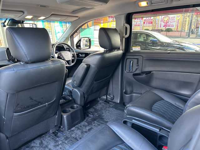 日産 エルグランド オーテック 福岡県 2024(令6)年 1.2万km ピュアホワイトパール 【ワンオーナー】/純正ナビ/iPod/SD/AM/FM/Bluetooth・CD/DVD/MusicStccker・HDMI/ETC(ビルド/ドライブレコーダー/純正フロアマット/クルーズコントロール/パワーシート（D.N)/オートライト/横滑り防止/電動格納ミラー/フリップダウンモニター/プッシュスタート/シートヒーター（D.N)/フォグランプ/Pスライドドア（両方）/電動リアゲート