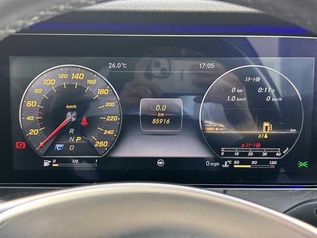 メルセデス・ベンツ Ｅ２００ クーペ スポーツ 東京都 2017(平29)年 8.6万km 黒 サンルーフ/パヒュームアトマイザー/ドラレコ/HUD/ACC/赤革シート/シートヒーター/パワーシート/360度カメラ/純正HDDナビ/フルセグ/Bluetooth/ETC2.0/LED/スマートキー