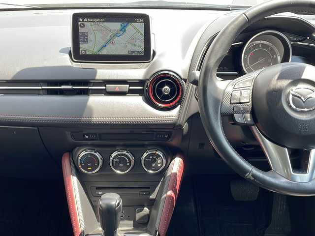 マツダ ＣＸ－３ XD ツーリング 青森県 2015(平27)年 4.3万km セラミックM ・4WD/・ディーゼル/・ターボ/・純正ナビ/・フルセグ/・バックカメラ/・衝突軽減ブレーキ/・プッシュスタート/・スマートキー/・スペアキー1本/・プレミアムサウンド（BOSE）/・横滑り防止/・オートライト/・LEDヘットライト/・MTモード付AT/・パドルシフト/・アイドリングストップ/・シートヒーター（D＋N）/・クルーズコントロール/・ヘットアップディスプレイ/・ETC/・純正フロアマット/・純正AW18インチ/・保証書/・取扱説明書