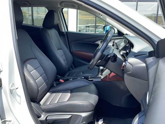 マツダ ＣＸ－３ XD ツーリング 青森県 2015(平27)年 4.3万km セラミックM ・4WD/・ディーゼル/・ターボ/・純正ナビ/・フルセグ/・バックカメラ/・衝突軽減ブレーキ/・プッシュスタート/・スマートキー/・スペアキー1本/・プレミアムサウンド（BOSE）/・横滑り防止/・オートライト/・LEDヘットライト/・MTモード付AT/・パドルシフト/・アイドリングストップ/・シートヒーター（D＋N）/・クルーズコントロール/・ヘットアップディスプレイ/・ETC/・純正フロアマット/・純正AW18インチ/・保証書/・取扱説明書