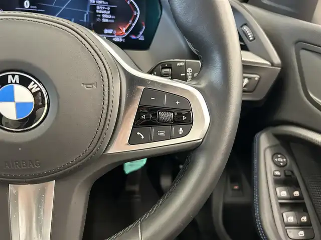 ＢＭＷ １１８ｉ Mスポーツ 岡山県 2020(令2)年 1.1万km 白 純ナビ/USB/BT/ACC/オートブレーキH/ドラレコ/ワイヤレス充電/Applecarplay/Androidauto/ライブコクピット/オートライト/LED/コンフォートアクセス/PWテールゲート