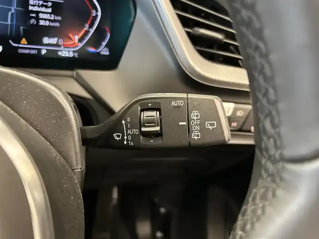 ＢＭＷ １１８ｉ Mスポーツ 岡山県 2020(令2)年 1.1万km 白 純ナビ/USB/BT/ACC/オートブレーキH/ドラレコ/ワイヤレス充電/Applecarplay/Androidauto/ライブコクピット/オートライト/LED/コンフォートアクセス/PWテールゲート