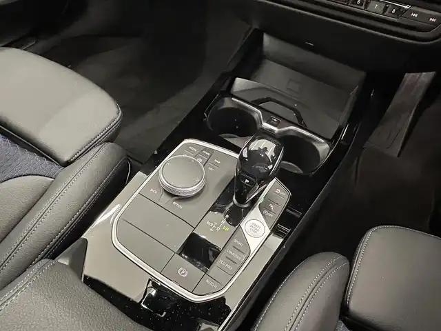 ＢＭＷ １１８ｉ Mスポーツ 岡山県 2020(令2)年 1.1万km 白 純ナビ/USB/BT/ACC/オートブレーキH/ドラレコ/ワイヤレス充電/Applecarplay/Androidauto/ライブコクピット/オートライト/LED/コンフォートアクセス/PWテールゲート