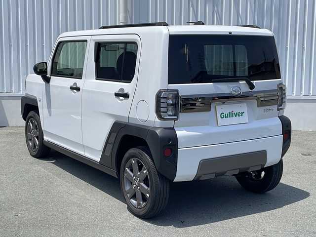 ダイハツ タフト G ダーククロムベンチャー 三重県 2022(令4)年 2.1万km シャイニングホワイトパール 純正9型ナビ(AM/FM/TV/BT/USB/HDMI)/バックカメラ/温シート/ステアリングスイッチ/電子パーキング/オートライト/LEDヘッドライト/フォグライト/衝突軽減/電動格納ミラー/アイドリングストップ/スペアキー/禁煙車