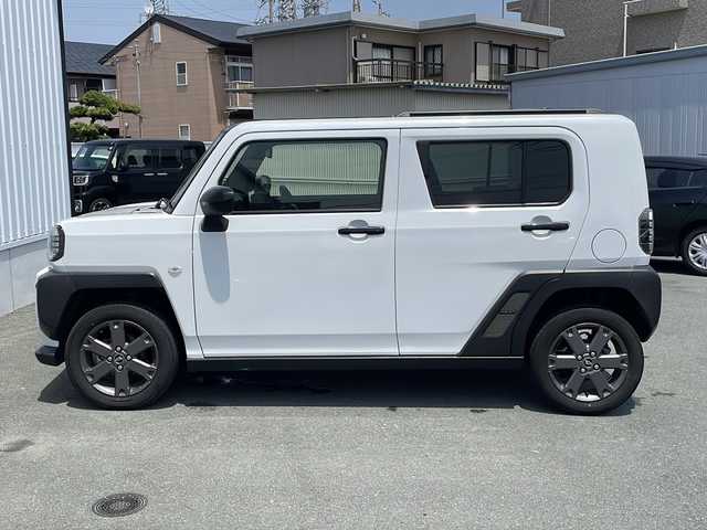 ダイハツ タフト G ダーククロムベンチャー 三重県 2022(令4)年 2.1万km シャイニングホワイトパール 純正9型ナビ(AM/FM/TV/BT/USB/HDMI)/バックカメラ/温シート/ステアリングスイッチ/電子パーキング/オートライト/LEDヘッドライト/フォグライト/衝突軽減/電動格納ミラー/アイドリングストップ/スペアキー/禁煙車