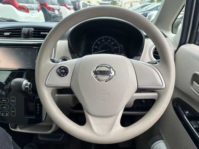 日産 デイズ X 大阪府 2019(平31)年 2.9万km ホワイトパール ナビ　/フルセグ　/Ｂｌｕｅｔｏｏｔｈ　/全方位カメラ　/ドライブレコーダー　/スマートキー　/踏み間違い防止　/フロアーマット　/サイドバイザー