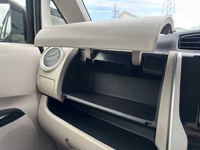 日産 デイズ X 大阪府 2019(平31)年 2.9万km ホワイトパール ナビ　/フルセグ　/Ｂｌｕｅｔｏｏｔｈ　/全方位カメラ　/ドライブレコーダー　/スマートキー　/踏み間違い防止　/フロアーマット　/サイドバイザー