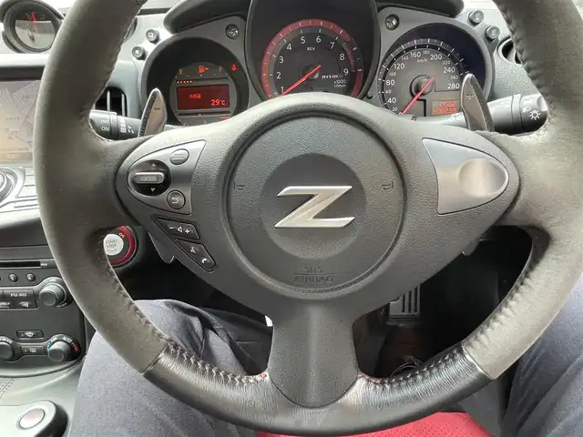 日産 フェアレディ Ｚ ニスモ 神奈川県 2020(令2)年 1.8万km ブリリアントホワイトパール nismo専用エアロ/純正19インチAW/レッドブレーキキャリパー/nismoマフラー/nismoカーボンキッキングプレート/純正レカロハーフレザーシート/BOSEサウンドシステム/純正HDDナビ・地デジTV/純正CD/DVD/MSV/BT/バックカメラ/ビルトインETC/前後ドライブレコーダー/3連メーター/nismo専用タワーバー/パドルシフト/ステアリングスイッチ/スマートキー×2/nismoフロアマット