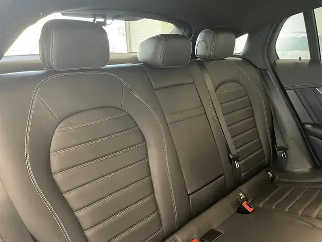 メルセデス・ベンツ ＧＬＣ２２０ d 4マチック クーペ AMGライン 愛知県 2020(令2)年 4.1万km ダイヤモンドホワイト レザーＥＸＣ　/パノラミックＳ／Ｒ　/ＨＵＤ　/Ｂｕｒｍｅｓｔｅｒ　/ＭＢＵＸ　/Ｂｌｕｅｔｏｏｔｈ　/フルセグＴＶ　/３６０度カメラ　/ＡＣＣ　/ＬＫＡ　/ＬＤＷ　/ＢＳＭ　/ドライブレコーダー　/ＥＴＣ２．０　/ＬＥＤライト/アイドリングストップ/プッシュスタート