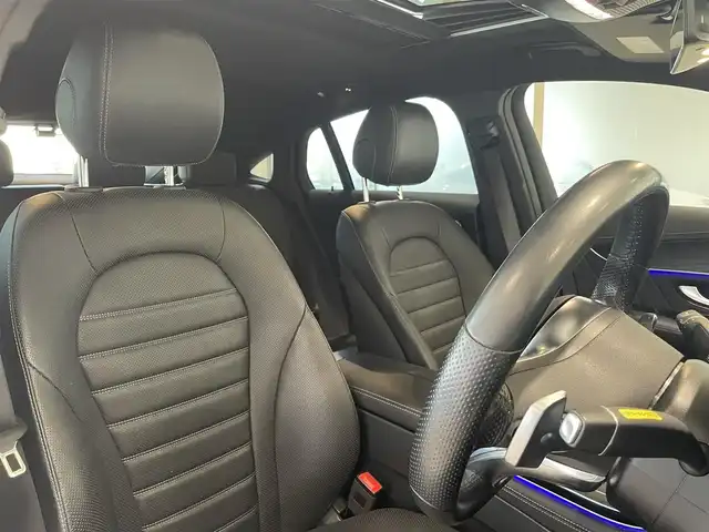 メルセデス・ベンツ ＧＬＣ２２０ d 4マチック クーペ AMGライン 愛知県 2020(令2)年 4.1万km ダイヤモンドホワイト レザーＥＸＣ　/パノラミックＳ／Ｒ　/ＨＵＤ　/Ｂｕｒｍｅｓｔｅｒ　/ＭＢＵＸ　/Ｂｌｕｅｔｏｏｔｈ　/フルセグＴＶ　/３６０度カメラ　/ＡＣＣ　/ＬＫＡ　/ＬＤＷ　/ＢＳＭ　/ドライブレコーダー　/ＥＴＣ２．０　/ＬＥＤライト/アイドリングストップ/プッシュスタート
