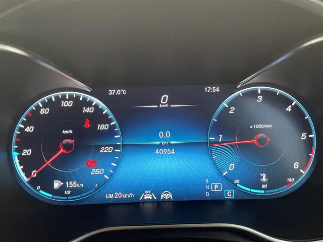 メルセデス・ベンツ ＧＬＣ２２０ d 4マチック クーペ AMGライン 愛知県 2020(令2)年 4.1万km ダイヤモンドホワイト レザーＥＸＣ　/パノラミックＳ／Ｒ　/ＨＵＤ　/Ｂｕｒｍｅｓｔｅｒ　/ＭＢＵＸ　/Ｂｌｕｅｔｏｏｔｈ　/フルセグＴＶ　/３６０度カメラ　/ＡＣＣ　/ＬＫＡ　/ＬＤＷ　/ＢＳＭ　/ドライブレコーダー　/ＥＴＣ２．０　/ＬＥＤライト/アイドリングストップ/プッシュスタート