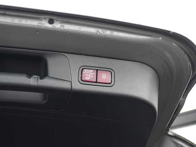 メルセデス・ベンツ ＧＬＢ２００ｄ AMGライン 静岡県 2020(令2)年 4.7万km マウンテングレー レーダーセーフティ /パノラマサンルーフ/MBUXナビフルセグTV Bluetooth USB/全方位カメラ/ハーフレザーシート シートヒーター /パワーバックドア /アンビエントライト /前席メモリーパワーシート/DSRCETC