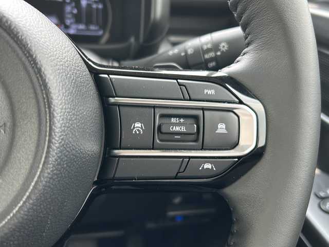 スズキ スペーシア ギア HYBRID XZターボ 岐阜県 2024(令6)年 0.8万km ベージュ 登録時7763m/ディスプレイオーディオ/クルーズコントロール/ETC/バックモニター/全方位カメラ/シートヒーター/コーナーセンサー前後/ハンドルヒーター/純正アルミホイール/両側パワースライドドア/オートライト/Bluetooth/プッシュスタート/スマートキー/スペアキー