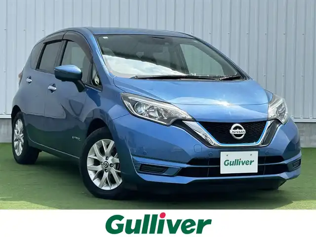 日産 ノート e－パワー X 香川県 2018(平30)年 4.6万km シャイニングブルー 登録時走行距離：45564km/純正ナビゲーション/→地デジ/→CD/DVD再生/全方位カメラ/ビルトインETC/ステアリングリモコン/革巻きステアリング/デジタルインナーミラー/LEDオートライト/純正15インチAW/純正フロアマット/横滑り防止装置/衝突被害軽減システム/スマートキー/スペアキー