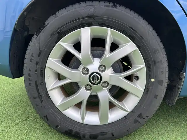 日産 ノート e－パワー X 香川県 2018(平30)年 4.6万km シャイニングブルー 登録時走行距離：45564km/純正ナビゲーション/→地デジ/→CD/DVD再生/全方位カメラ/ビルトインETC/ステアリングリモコン/革巻きステアリング/デジタルインナーミラー/LEDオートライト/純正15インチAW/純正フロアマット/横滑り防止装置/衝突被害軽減システム/スマートキー/スペアキー