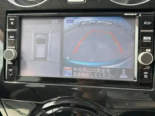 日産 ノート e－パワー X 香川県 2018(平30)年 4.6万km シャイニングブルー 登録時走行距離：45564km/純正ナビゲーション/→地デジ/→CD/DVD再生/全方位カメラ/ビルトインETC/ステアリングリモコン/革巻きステアリング/デジタルインナーミラー/LEDオートライト/純正15インチAW/純正フロアマット/横滑り防止装置/衝突被害軽減システム/スマートキー/スペアキー