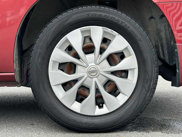 日産 セレナ S 静岡県 2018(平30)年 4.6万km マルーンレッド エンジンスタートボタン/パワーステアリング/パワーウィンドウ/アイドリングストップ/スマートキー（スペアキー1本）/オートエアコン/クルーズコントロール/純正ETC/SDナビ（BT接続、CDチェンジャー、フルセグTV）/3列シート/ドライブレコーダー/ウォークスルー/純正フロアマット/純正アルミホイール/布系シート/バックカメラ/片側パワースライドドア/ABS/横滑り防止装置/キセノンヘッドライト/オートライト/Wエアバック/衝突軽減システム