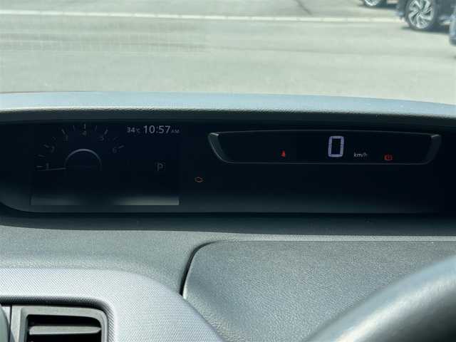 日産 セレナ S 静岡県 2018(平30)年 4.6万km マルーンレッド エンジンスタートボタン/パワーステアリング/パワーウィンドウ/アイドリングストップ/スマートキー（スペアキー1本）/オートエアコン/クルーズコントロール/純正ETC/SDナビ（BT接続、CDチェンジャー、フルセグTV）/3列シート/ドライブレコーダー/ウォークスルー/純正フロアマット/純正アルミホイール/布系シート/バックカメラ/片側パワースライドドア/ABS/横滑り防止装置/キセノンヘッドライト/オートライト/Wエアバック/衝突軽減システム