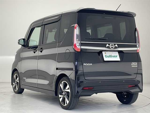 日産 ルークス HWS Gターボ プロパイロットED 沖縄県 2022(令4)年 2.1万km ブラック 純正メモリナビ/（ＣＤ、ＳＤ、Ｂｌｕｅｔｏｏｔｈ、フルセグＴＶ）/アラウンドビューモニター/ＥＴＣ/プロパイロット/両側パワースライドドア/アイドリングストップ/ＬＥＤヘッドライト/純正アルミホイール/純正フロアマット/プッシュスタート/スマートキー/純正リモートエンジンスターター/保証書