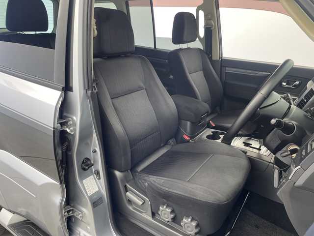 三菱 パジェロ ロング エクシード 三重県 2014(平26)年 7.4万km アイガーグレーメタリック /禁煙車//社外7型ナビ/　フルセグTV/Bluetooth/CD/DVD//17インチ社外アルミホイール//純正アルミホイール積込//フォグライト//BSM//レーンキープシステム//オートライト//前後ドラレコ//バックカメラ//ETC//リモコンキー//スペアキー//オートエアコン//4WD//クルーズコントロール//背面タイヤ