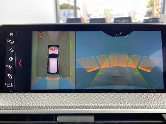 ＢＭＷ Ｘ３ xDrive20d Mスポーツ 大阪府 2018(平30)年 5.5万km アルピンホワイトⅢ 10.25インチワイド・コントロール・ディスプレイ/(フルセグTV/AM/FM/CD/DVD/USB/BT)/ヘッドアップディスプレイ/ブラインドスポットモニター/ドライブレコーダー/ETC/パーキング・アシスト・プラス/・パーク・ディスタンス・コントロール/・パーキング・アシスト/・トップ・ビュー/・サイド・ビュー・カメラ/・リヤ・ビュー・カメラ/ドライビング・アシスト・プラス/・アクティブ・クルーズ・コントロール/・ステアリング＆レーン・コントロール・アシスト/・レーン・ディパチャー・ウォーニング(車線逸脱警告システム)/・レーン・チェンジ・ウォーニング/・アクティブ・サイド・コリジョン・プロテクション/・全車接近警告機能/・衝突回避・被害軽減ブレーキ/・事故回避アシスト/・後車衝突警告機能/・クロス・トラフィック・ウォーニング(フロント＆リア)/ブラインドスポットモニター/オートホールド/パドルシフト/パワーバックドア/メモリシート/シートヒーター/シートメモリ/レザーシート/ルーフレール/スペアキー/取扱説明書/保証書/記録簿(R1.10/R2.11/R3.11/R5.11/R6.11)