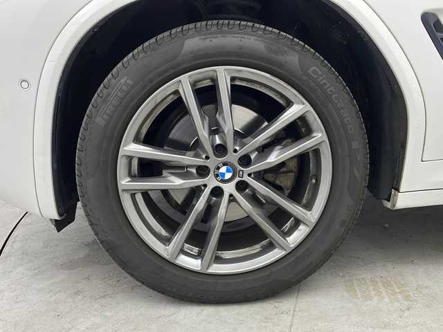 ＢＭＷ Ｘ３ xDrive20d Mスポーツ 大阪府 2018(平30)年 5.5万km アルピンホワイトⅢ 10.25インチワイド・コントロール・ディスプレイ/(フルセグTV/AM/FM/CD/DVD/USB/BT)/ヘッドアップディスプレイ/ブラインドスポットモニター/ドライブレコーダー/ETC/パーキング・アシスト・プラス/・パーク・ディスタンス・コントロール/・パーキング・アシスト/・トップ・ビュー/・サイド・ビュー・カメラ/・リヤ・ビュー・カメラ/ドライビング・アシスト・プラス/・アクティブ・クルーズ・コントロール/・ステアリング＆レーン・コントロール・アシスト/・レーン・ディパチャー・ウォーニング(車線逸脱警告システム)/・レーン・チェンジ・ウォーニング/・アクティブ・サイド・コリジョン・プロテクション/・全車接近警告機能/・衝突回避・被害軽減ブレーキ/・事故回避アシスト/・後車衝突警告機能/・クロス・トラフィック・ウォーニング(フロント＆リア)/ブラインドスポットモニター/オートホールド/パドルシフト/パワーバックドア/メモリシート/シートヒーター/シートメモリ/レザーシート/ルーフレール/スペアキー/取扱説明書/保証書/記録簿(R1.10/R2.11/R3.11/R5.11/R6.11)