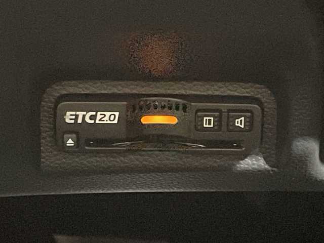 ホンダ ヴェゼル ハイブリッド e:HEV Z 愛媛県 2025(令7)年 0.1千km プラチナホワイトパール 登録済未使用車　純正９型ナビ　バックカメラ　衝突被害軽減ブレーキ　ホンダセンシング　フルセグ　Ｂｌｕｅｔｏｏｔｈ　電動リアゲート　レーンキープアシスト　アダプティブクルーズコントロール　ＥＴＣ２．０/ワイヤレス充電