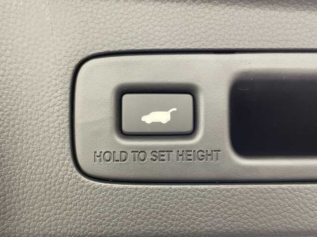 ホンダ ヴェゼル ハイブリッド e:HEV Z 愛媛県 2025(令7)年 0.1千km プラチナホワイトパール 登録済未使用車　純正９型ナビ　バックカメラ　衝突被害軽減ブレーキ　ホンダセンシング　フルセグ　Ｂｌｕｅｔｏｏｔｈ　電動リアゲート　レーンキープアシスト　アダプティブクルーズコントロール　ＥＴＣ２．０/ワイヤレス充電