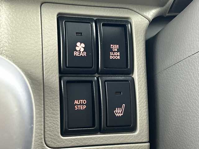 スズキ エブリィ ワゴン PZターボ スペシャル 愛知県 2024(令6)年 1万km モスグレーメタリック 純正7インチディスプレイオーディオ/AppleCarPlay AndroidAuto/バックカメラ/USB電源ソケット/ハンズフリーマイク/GPSアンテナ/セーフティサポート(予防安全機能)/衝突被害軽減システム/パワースライドドア(両側)/シートヒーター(D席)/電動オートステップ(助手席側)/LEDヘッドランプ/オートライト/キーレス/スペアキー×1/SRSエアバッグ(ダブル)/保証書＆取扱説明書