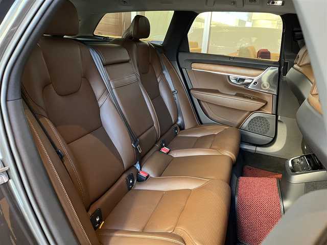 ボルボ Ｖ９０ T8 TE AWD インスクリプション 宮城県 2019(令1)年 1.5万km グレー Bowers&Wilkinsサウンドシステム/パノラマガラスサンルーフ/ACC/LKA/BLIS/ヘッドアップディスプレイ/純正ナビゲーションシステム/フルセグTV/全方位カメラ/ブラウンレザーシート/シートヒーター/シートベンチレーション/メモリ機能付きパワーシート/LEDヘッドライト/オートライト/純正20インチAW/ドライブレコーダー/オレフォス製シフトノブ/AppleCarPlay/AndroidAuto