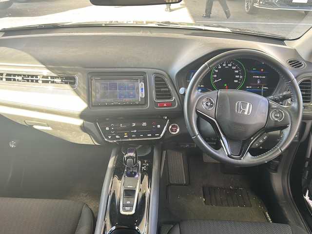 ホンダ ヴェゼル ハイブリッド X 京都府 2015(平27)年 14.2万km クリスタルブラックパール ワンオーナー /7インチSDナビ /ワンセグ/Bluetooth/CD/DVD再生機能/iPod/AUX/バックカメラ /禁煙 /LEDヘッドライト/フロントフォグランプ /クルーズコントロール /パドルシフト /フルフラットシート/ENKEI16インチAW /電動格納ミラー  /前方ドライブレコーダー (HDR002)/純正ETC/Wエアバッグ/カーテンエアバッグ