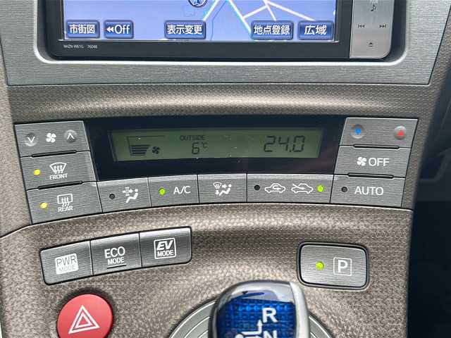 トヨタ プリウス S ツーリングセレクション 山形県 2012(平24)年 1.8万km シルバーM 禁煙車/モデリスタエアロパーツ/横滑り防止装置/純正SDナビ/（Bluetooth/CD/DVD/フルセグ)/バックカメラ/前方ドライブレコーダー/LEDオートライト/フォグランプ/Clazzioレザー調 シートカバー/ビルトインETC/純正AW/純正フロアマット/電動格納ウィンカーミラー/スマートキー/ドアバイザー